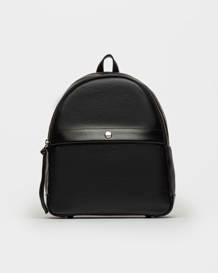 Mochila Urban En Cuero Liso Satinado Negro