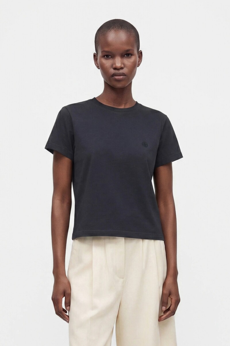 REMERA SHELLEY Negro