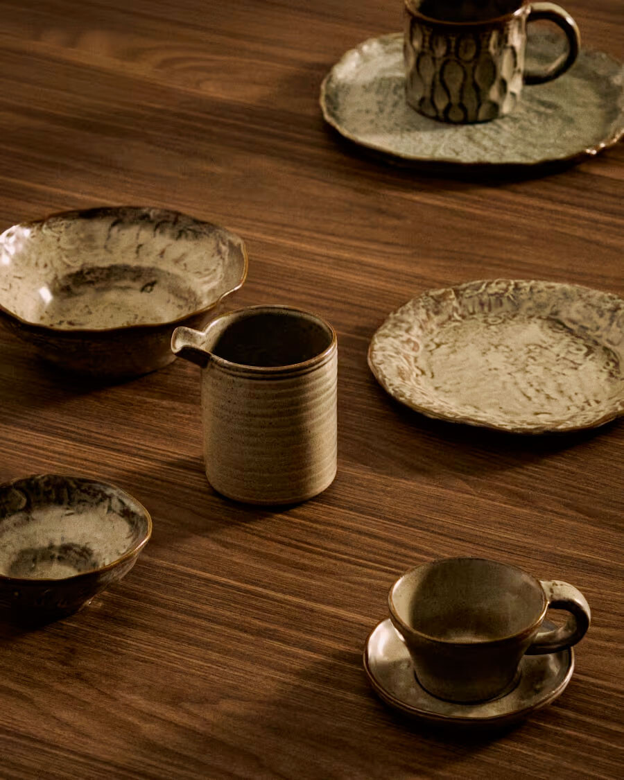 Taza Alenia de cerámica marrón Taza Alenia de cerámica marrón