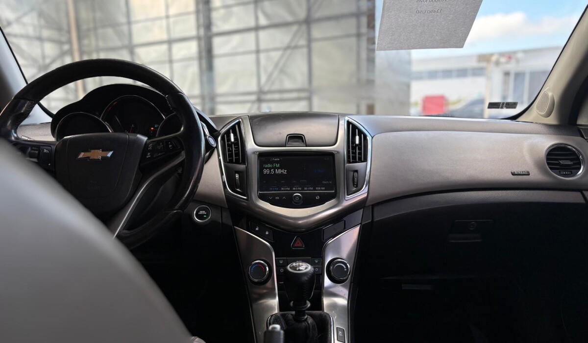Chevrolet Cruze 1,8 LTZ - 2015 Chevrolet Cruze 1,8 LTZ - 2015