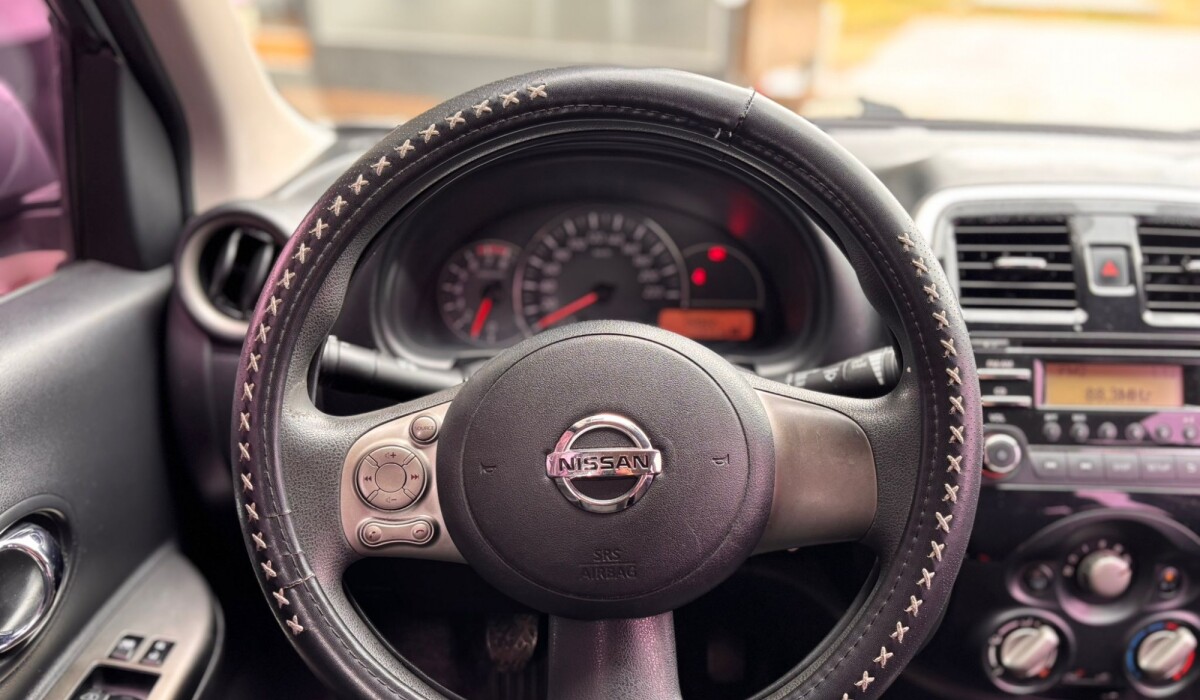 Nissan March Extra Full - 2014 Nissan March Extra Full - 2014