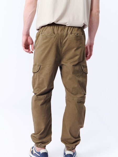 Pantalón Cargo Jogger Marrón