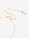 Cadena Corta con Dije Metal Collar Con Charms De Metal. - Dorado