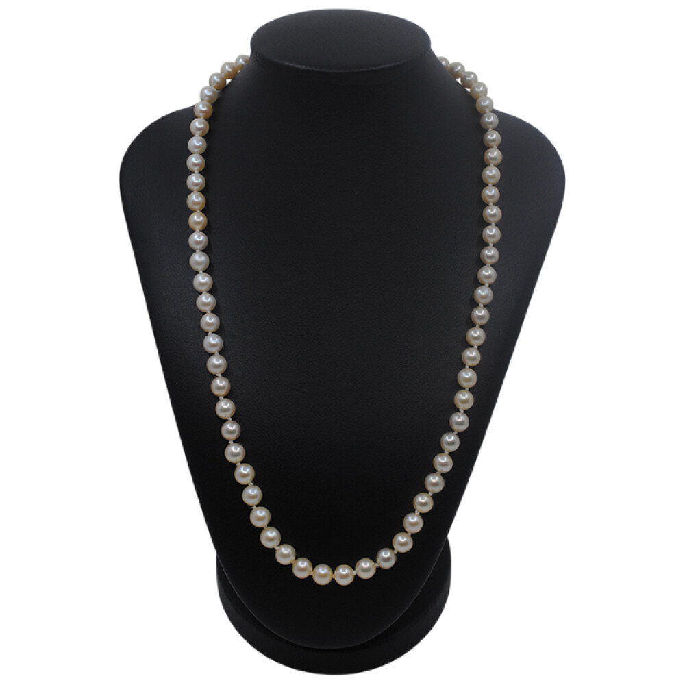 Collar perlas de cultivo de 6 a 6.5 mm con broche en oro 18k. Largo 50 cm Collar perlas de cultivo de 6 a 6.5 mm con broche en oro 18k. Largo 50 cm