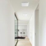 Plafón cuadrado LED plateado 20W 1600Lm luz cálida ILU01535