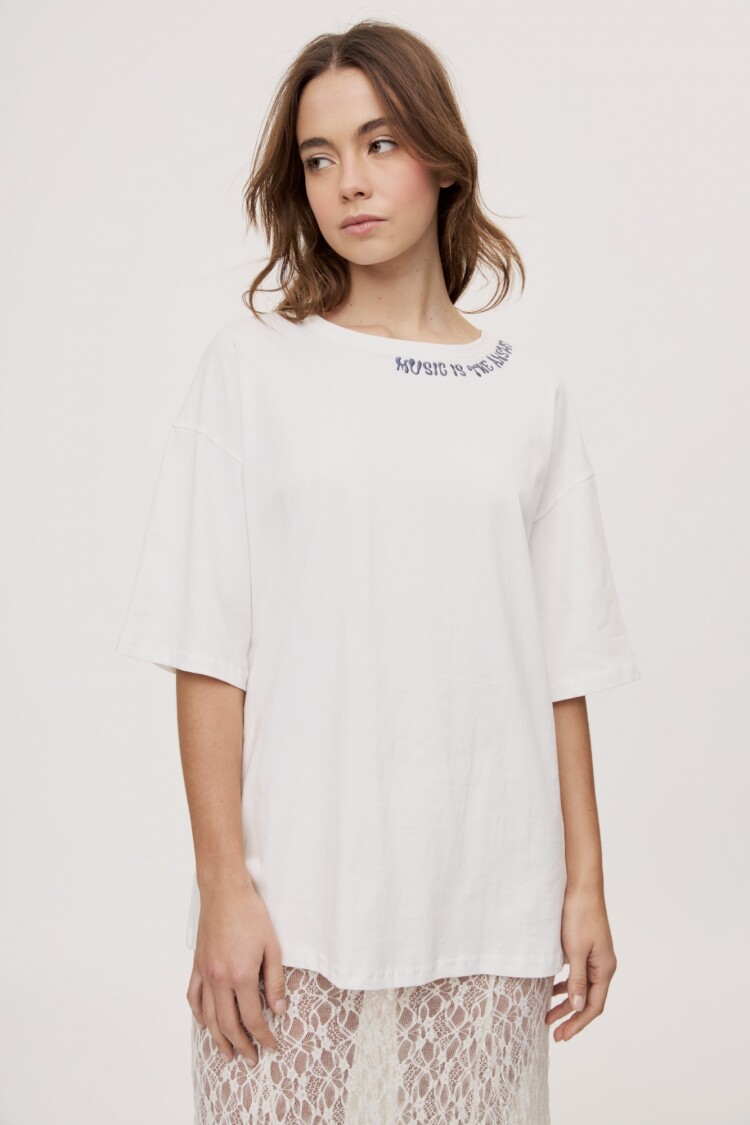 REMERA ANSWER Crudo