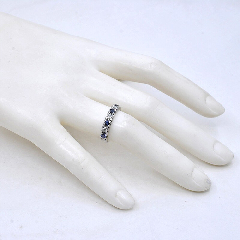 Anillo En Oro 18K Blanco Con Brillantes Y Zafiros Anillo En Oro 18K Blanco Con Brillantes Y Zafiros