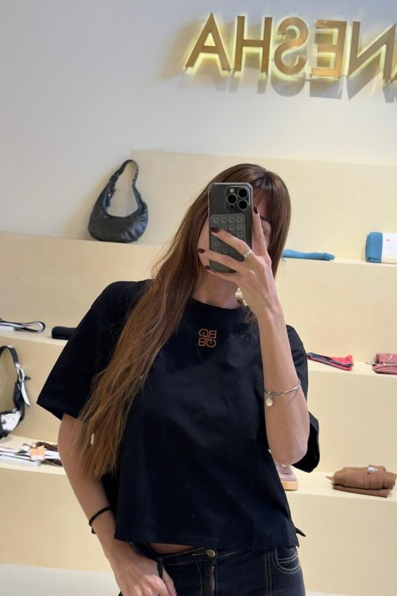 Remera Tag Negro