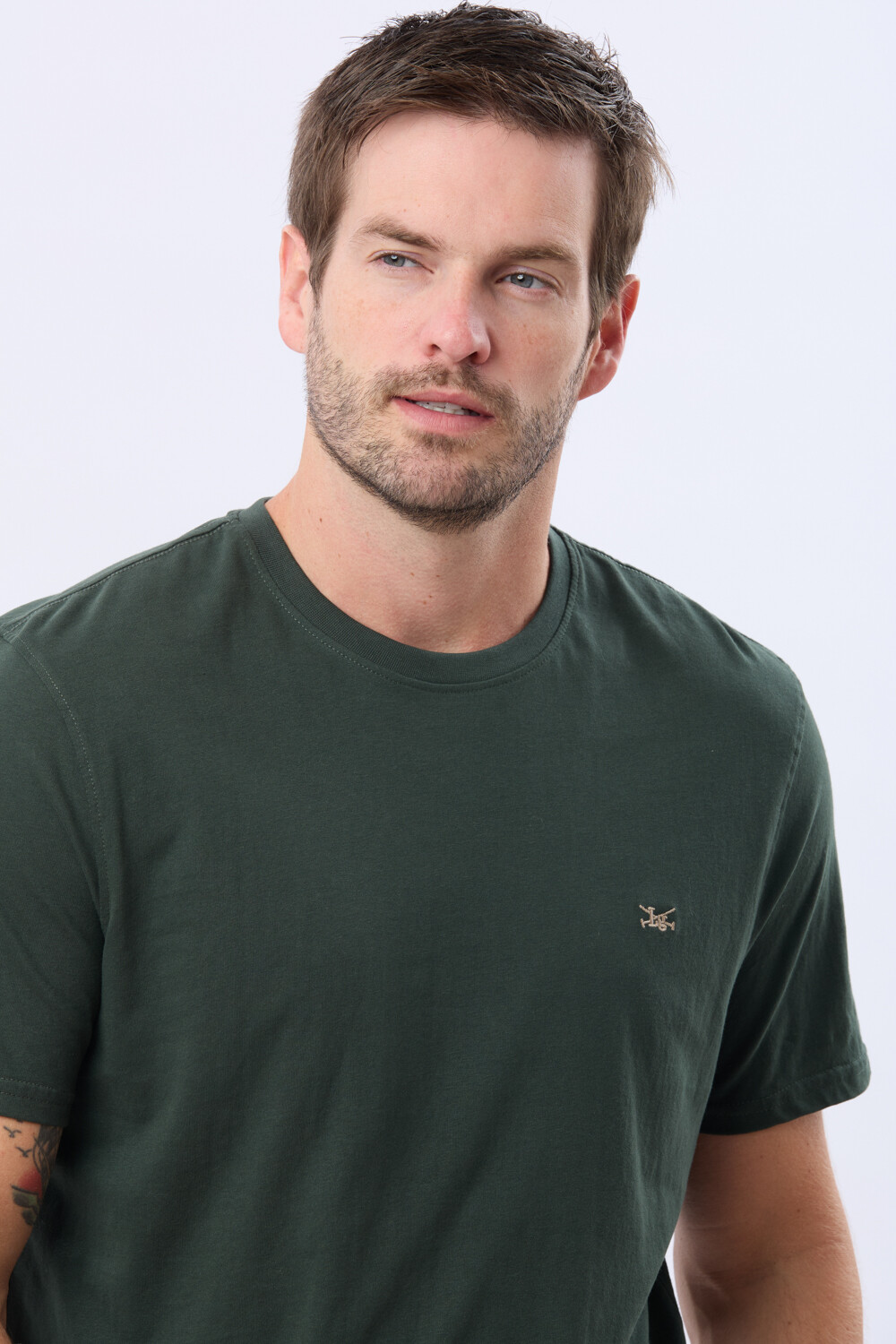 REMERA BÁSICA DE ALGODÓN Verde