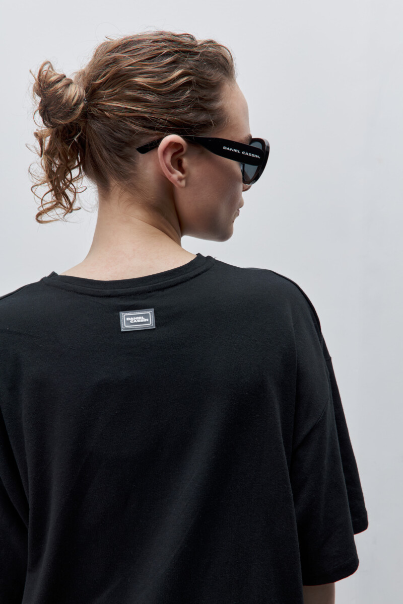 REMERA MECA Negro
