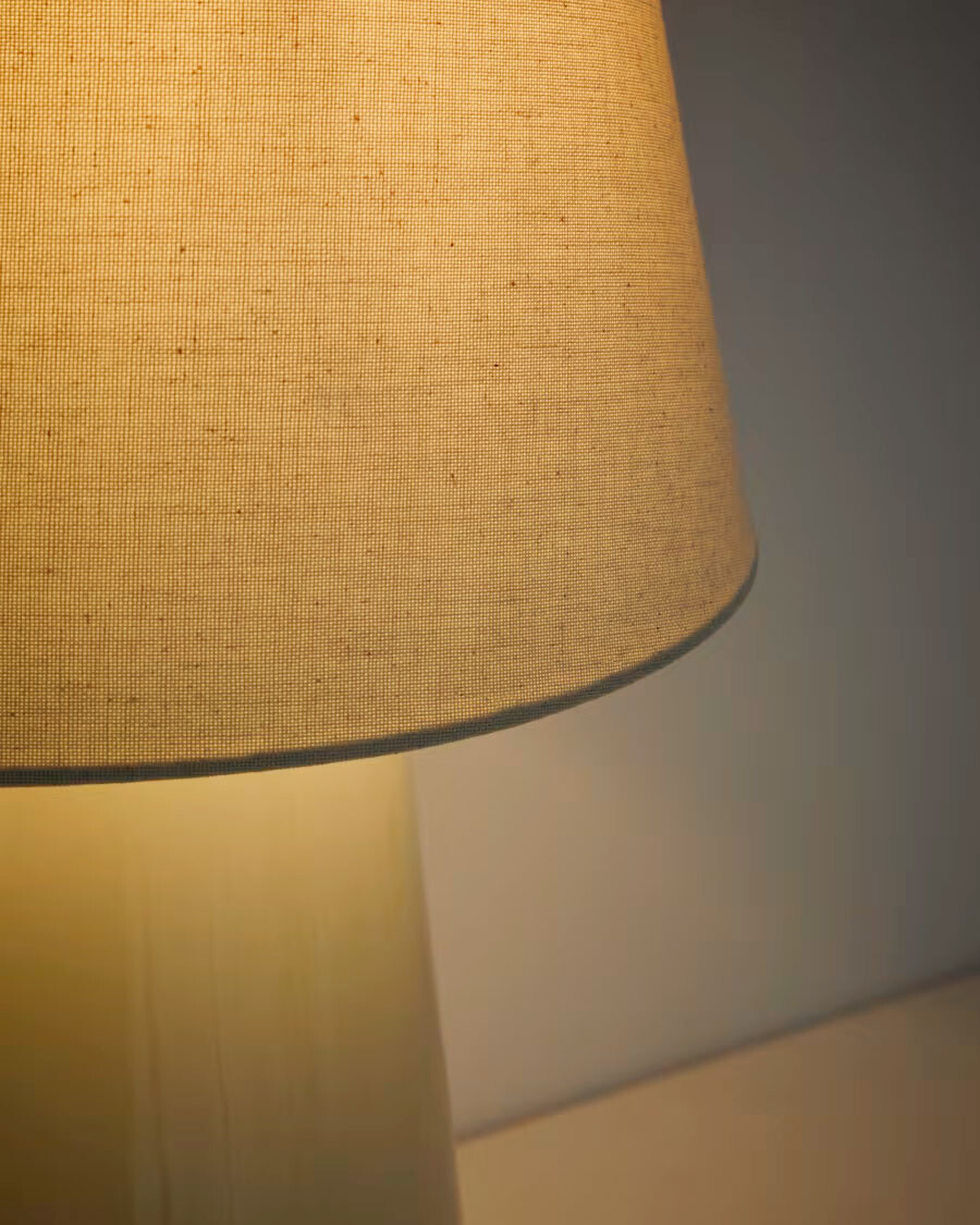 Lámpara de mesa Odra de cerámica crudo acabado brillante crudo acabado brillante