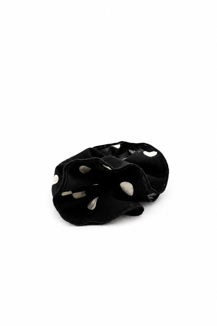 GOMITA OLI Negro/Blanco