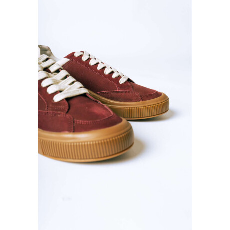 Champion Roxy Bordeaux