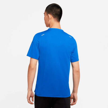 Remera Nike Dri-Fit Rise 365 de Hombre Azul