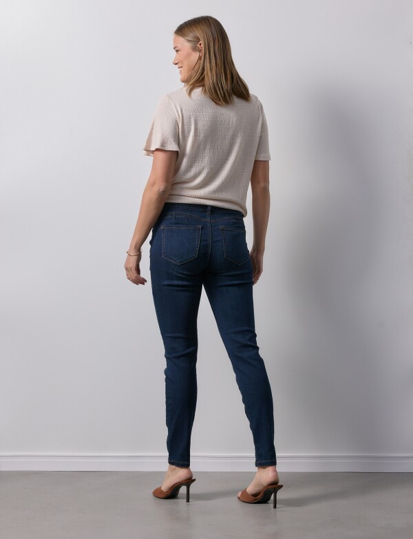 Jean Goddess JEAN OSCURO