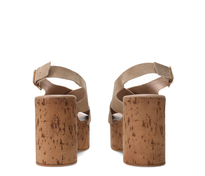 Sandalia con plataforma Beige