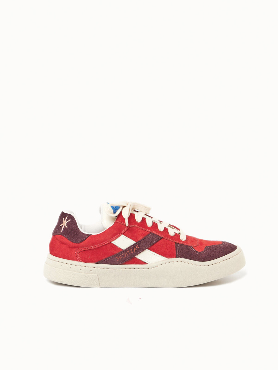 Sneaker Club 82 - Red 