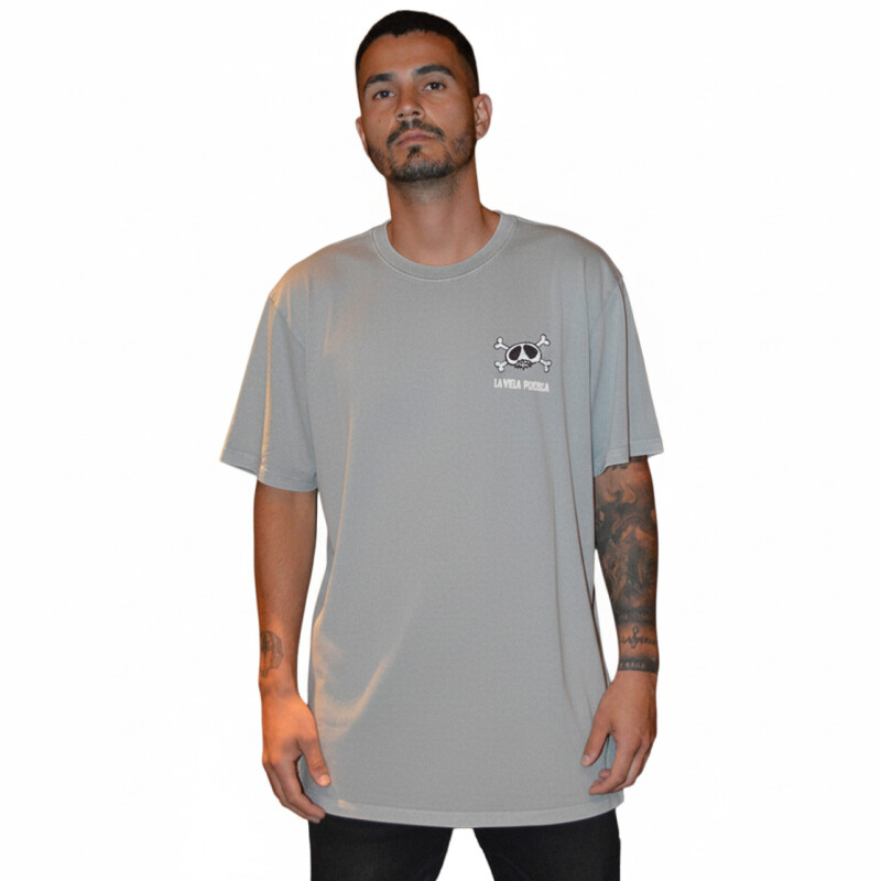 Remera La isla x La Vela - Calavera Remera La isla x La Vela - Calavera
