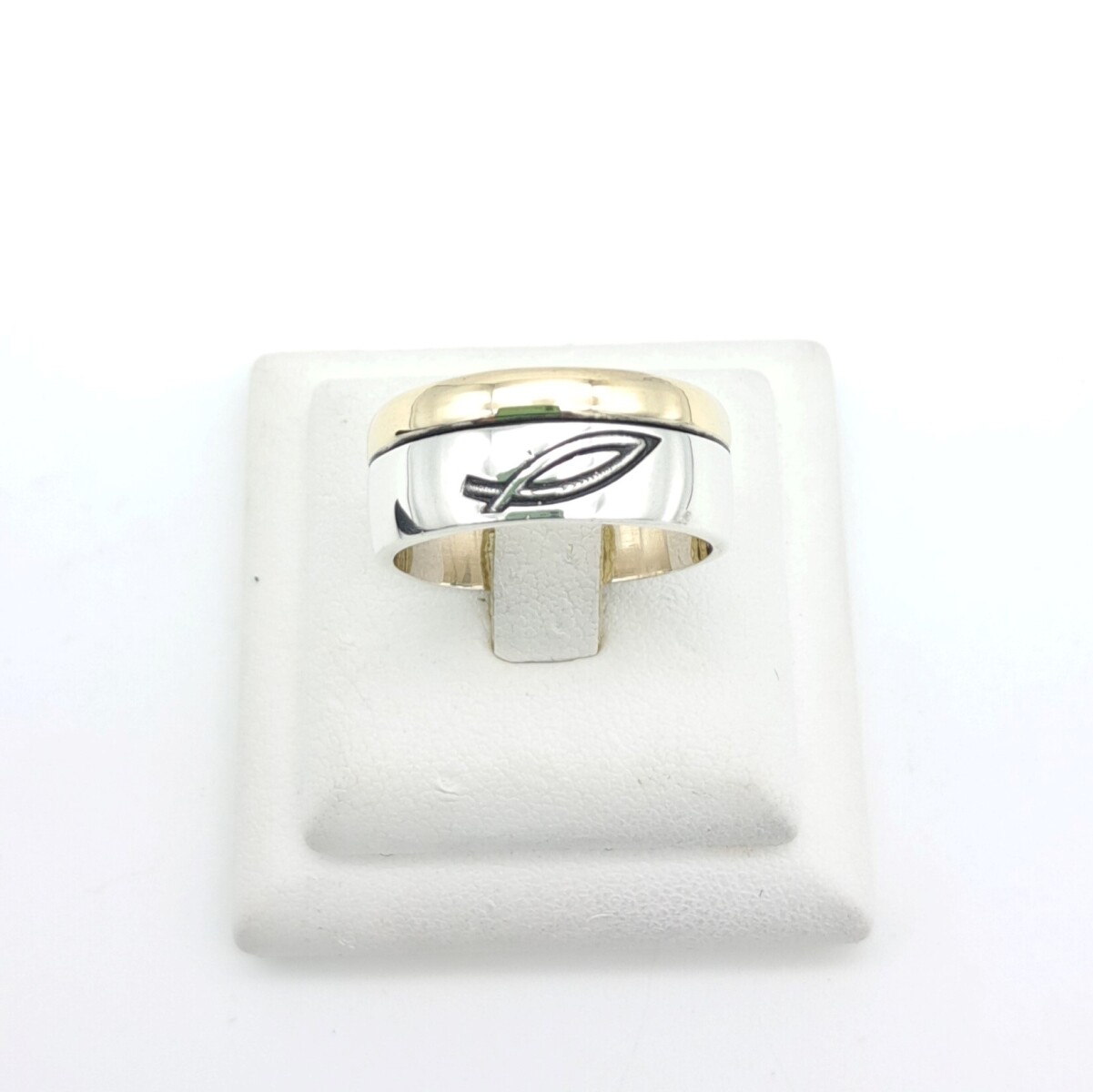 Anillo de plata 925 y double en oro 18 ktes, SIMBOLO CRISTIANO. 