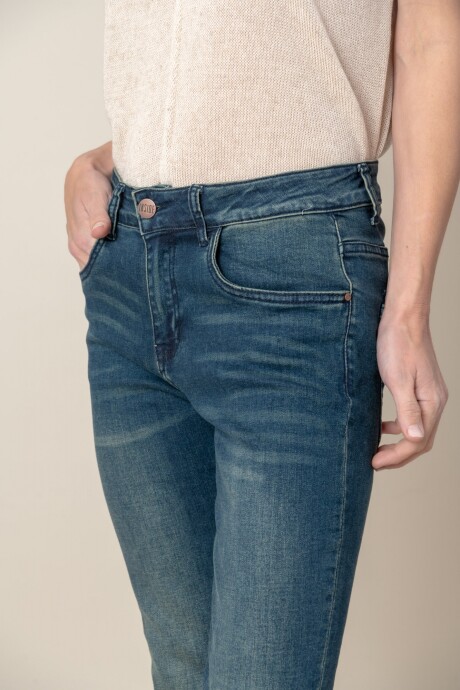 JEAN ALYA JEAN ALYA