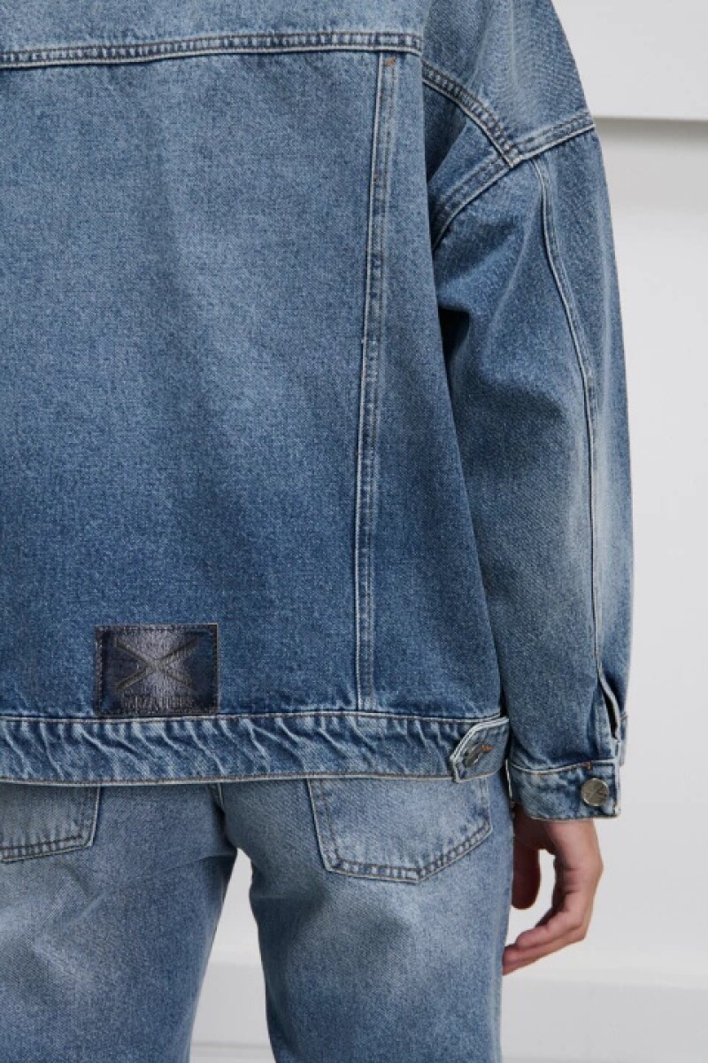 Campera over Caiman Azul