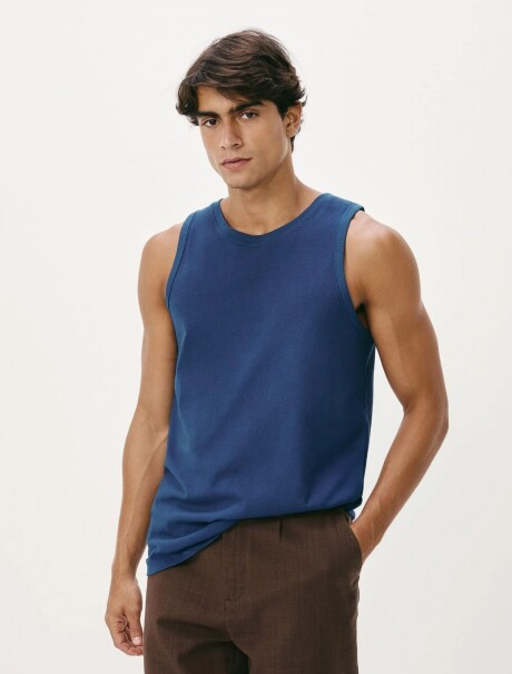 MUSCULOSA BÁSICA WORLD AZUL