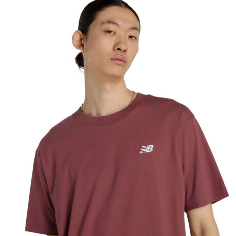 Remera New Balance Sport Essentials Cotton