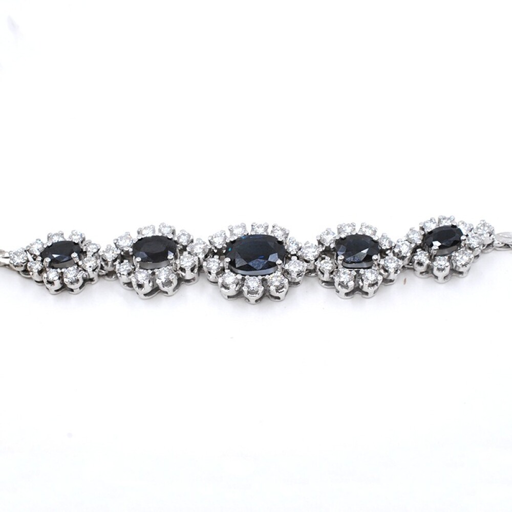 Gargantilla oro 18k blanco, zafiros azules y brillantes Gargantilla oro 18k blanco, zafiros azules y brillantes