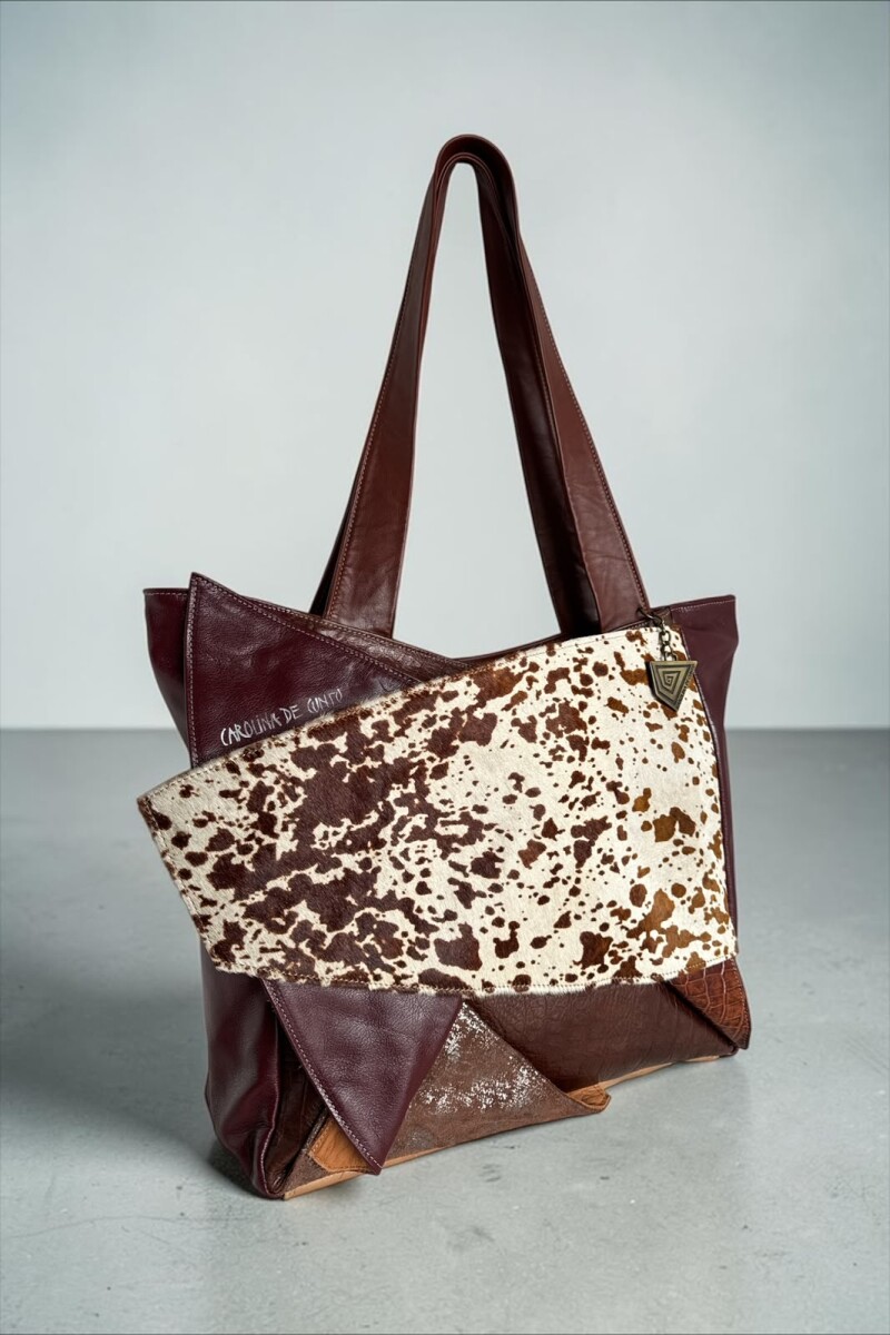 Cartera De Cuero Prisma Marrón Con Print Pintas 