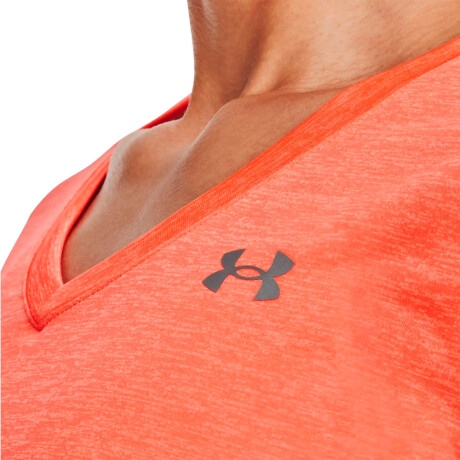 REMERA UNDER ARMOUR TECH SSV - TWIST Orange