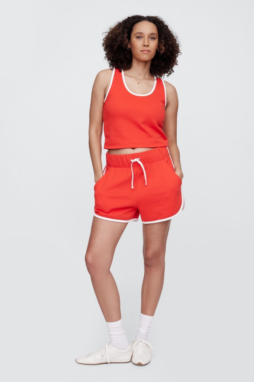 Short Pique Mujer Poster Red