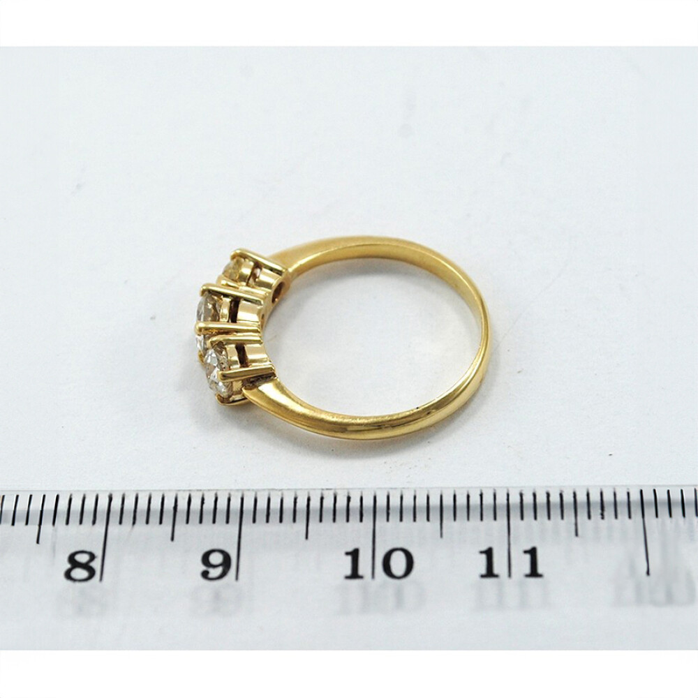 Anillo Antiguo En Oro 18 K Con 3 Brillantes Anillo Antiguo En Oro 18 K Con 3 Brillantes