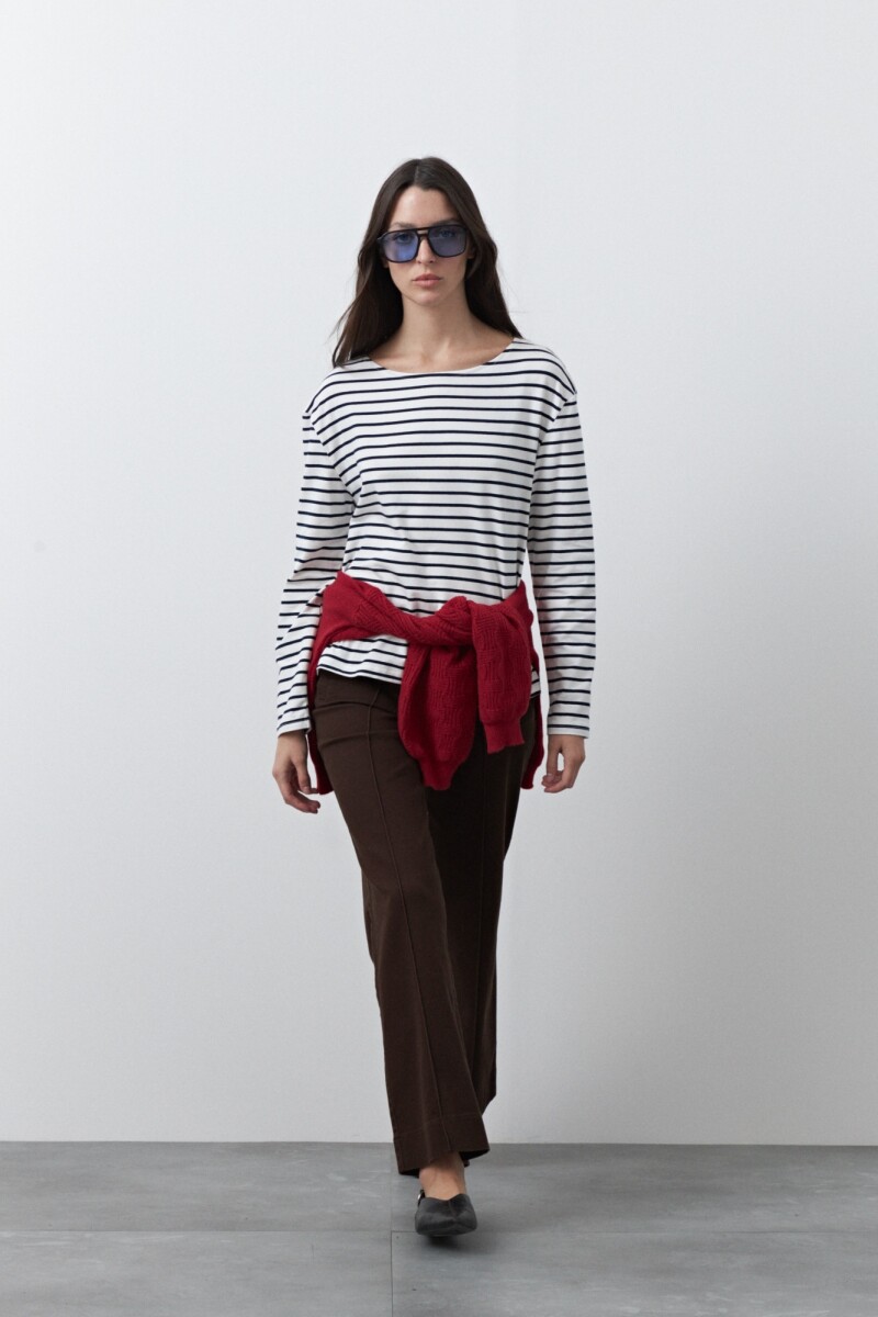 REMERA CHILA Azul Marino