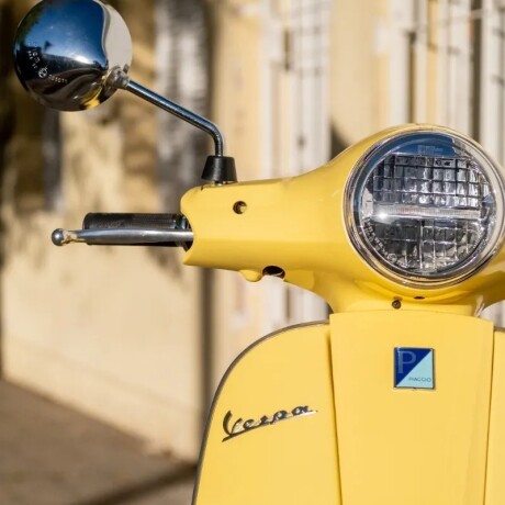 Vespa VXL 150 Amarillo