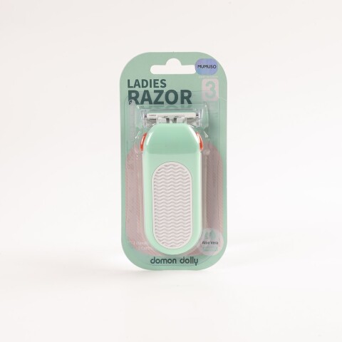 MAQUINILLA DE AFEITAR DE 3 HOJAS MAQUINILLA DE AFEITAR DE 3 HOJAS