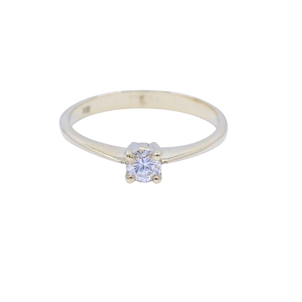 Anillo solitario oro 18k y brillante engarce 4 puntas. Anillo solitario oro 18k y brillante engarce 4 puntas.