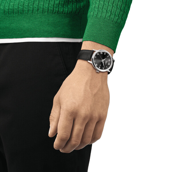 Reloj Tissot Classic Dream en acero con esfera y correa negra Reloj Tissot Classic Dream en acero con esfera y correa negra