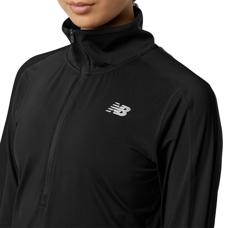 Campera New Balance Accelerate Half Zip Negro