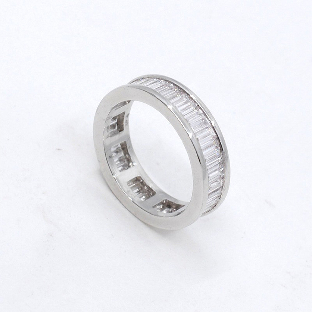 Anillo Sin Fin En Platino Con Brillantes Baguettes Anillo Sin Fin En Platino Con Brillantes Baguettes