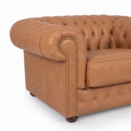 Sofá Chesterfield Novo - Cuero Básico - 1 cuerpo Camel - (Preventa)