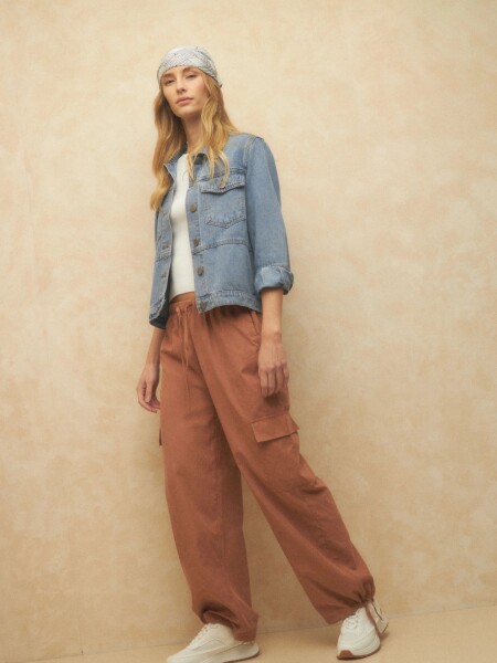 PANTALON ALLIE DAYLIGHT CANELA