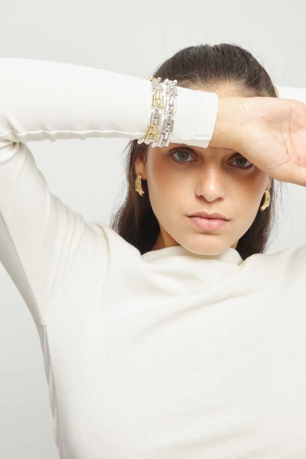 PULSERA DE ALEACIÓN DE METALES BAÑADA EN PLATA DE LEY CON ESLABONES Pulsera