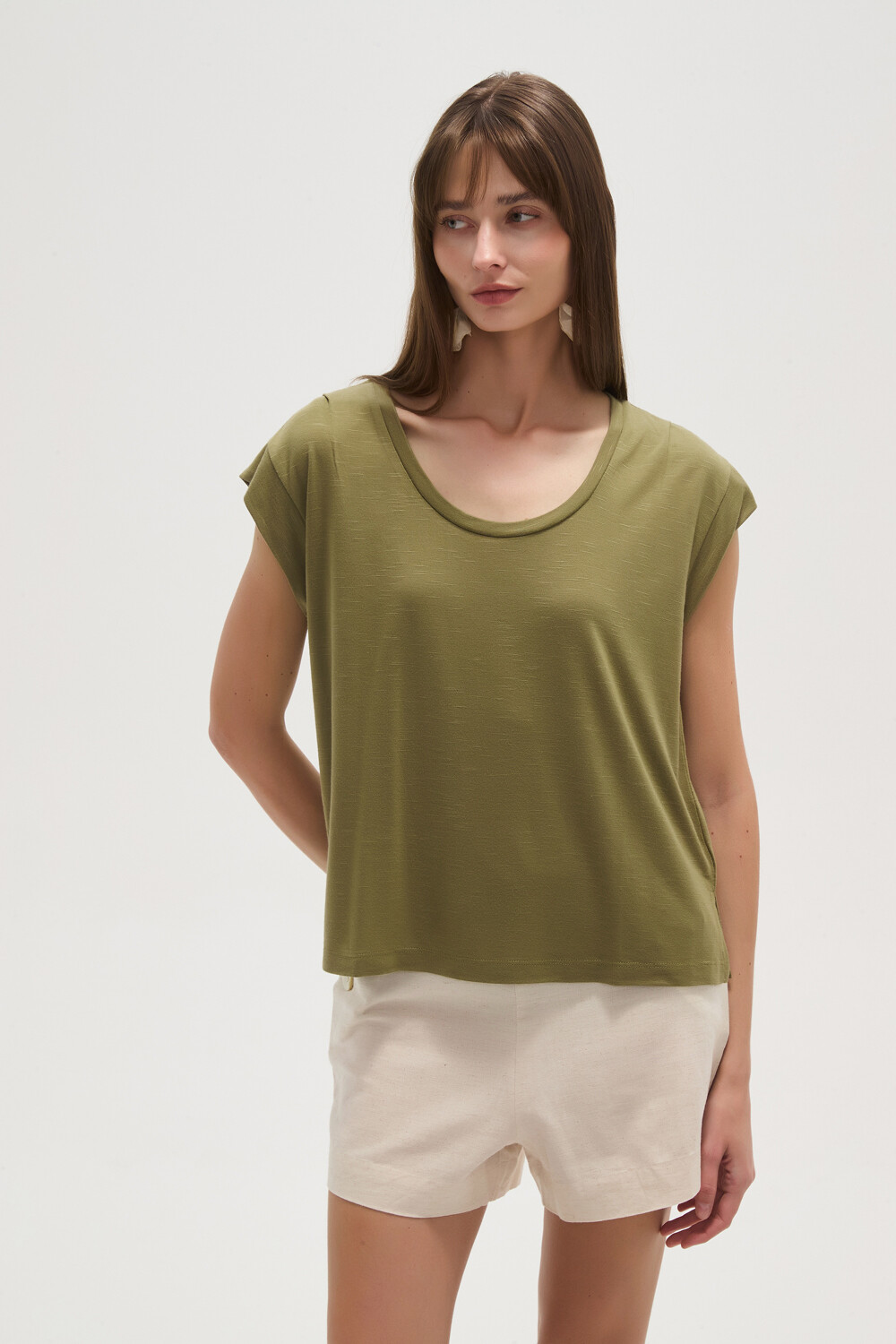 Remera Ailana Verde Oliva