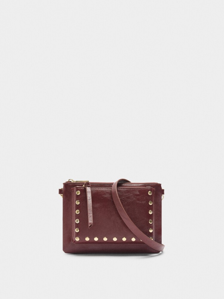 Bolso Bandolera Con Tachuelas burdeos