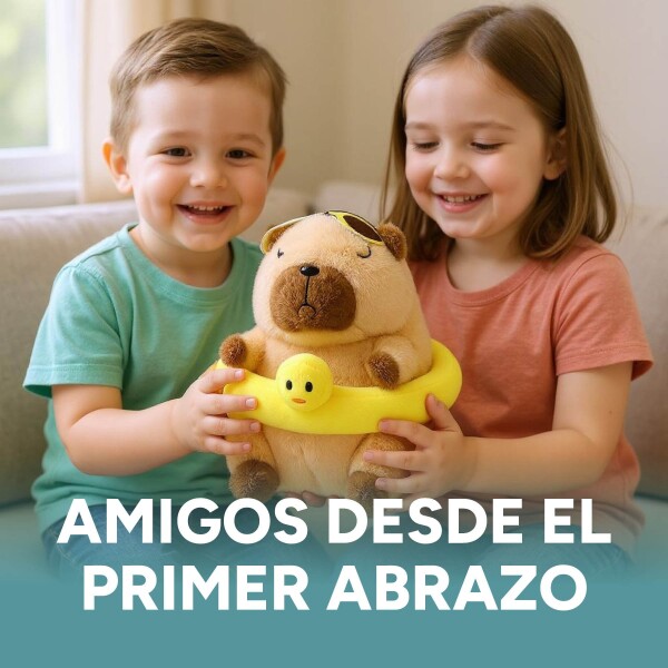 Peluche Capibara con Ropa y Acs Temáticos Vacaciones Color Marrón Amarillo Salvavidas