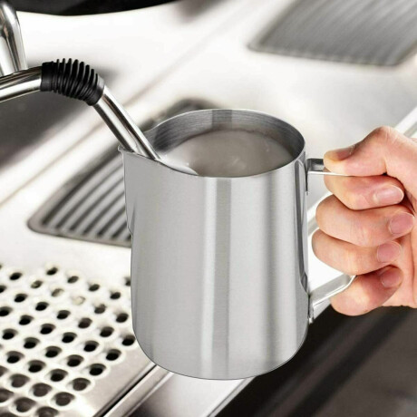 Lechera de Acero Inoxidable 250 ml Lechera de Acero Inoxidable 250 ml