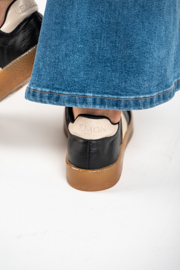 Zapatilla Combinada Cuero Negro