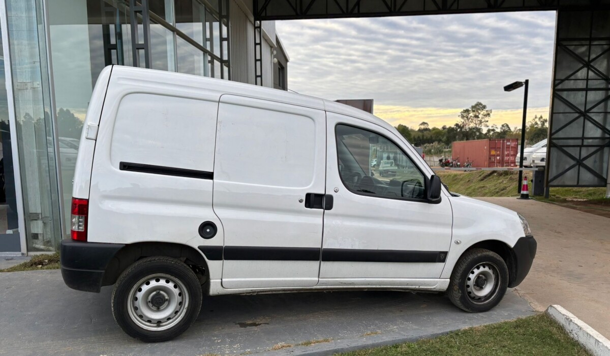 Peugeot Partner Furgon M69 - 2024 Peugeot Partner Furgon M69 - 2024