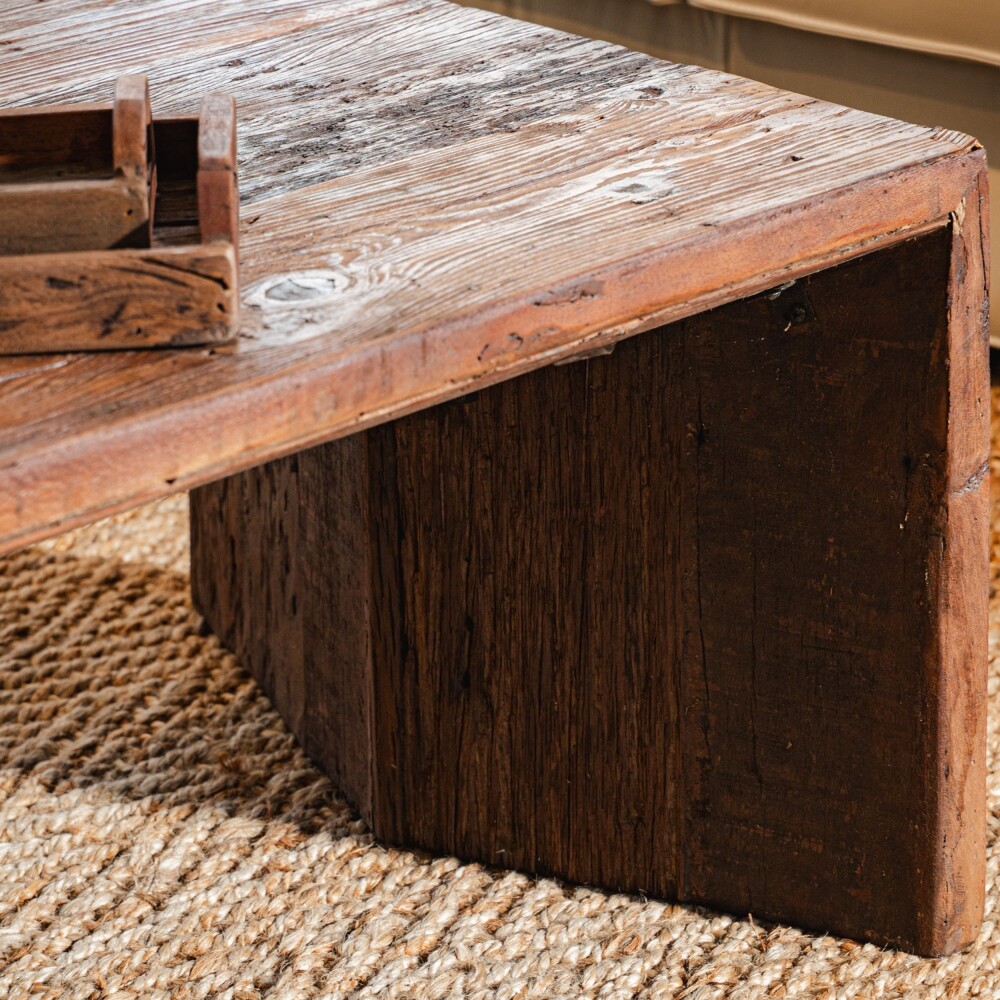 Mesa central, Agra Mesa central, Agra