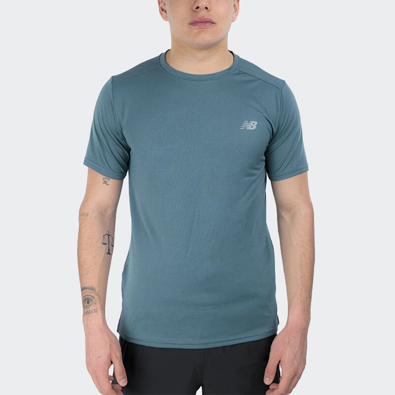 Remera New Balance Sport Essentials Azul